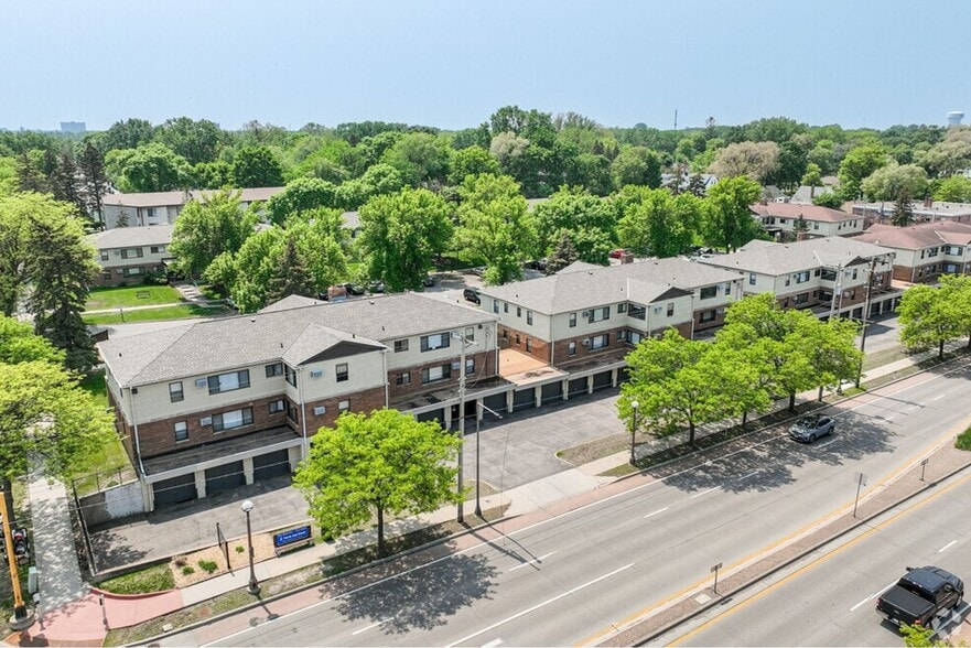 Primary Photo - California Drive