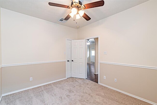 Building Photo - 17911 Serene Shore Dr