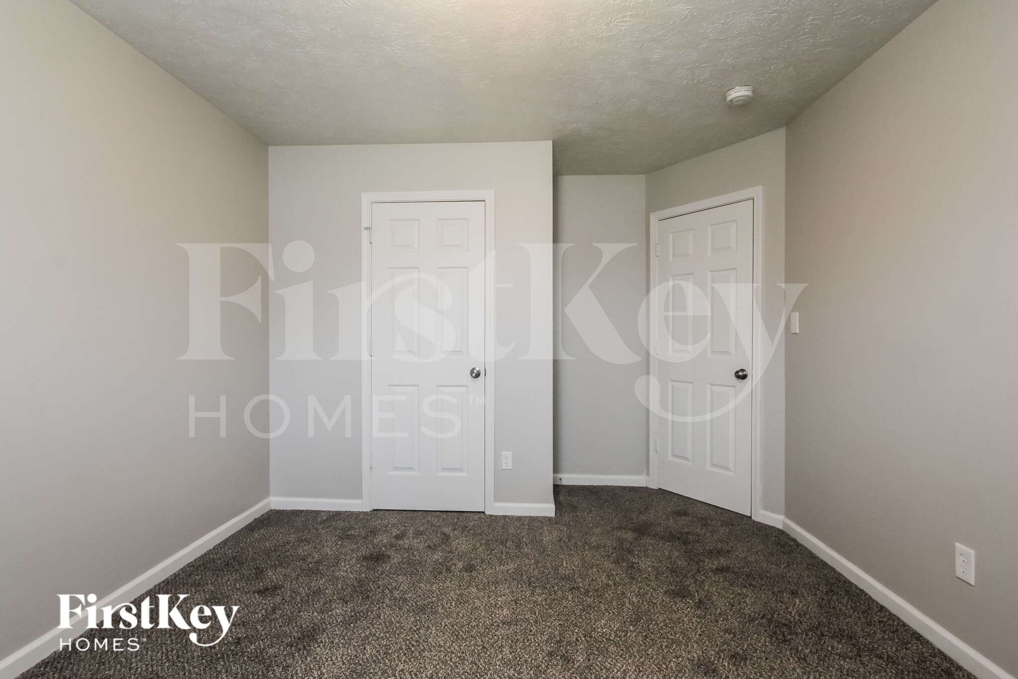Building Photo - 4827 Lakestone Dr