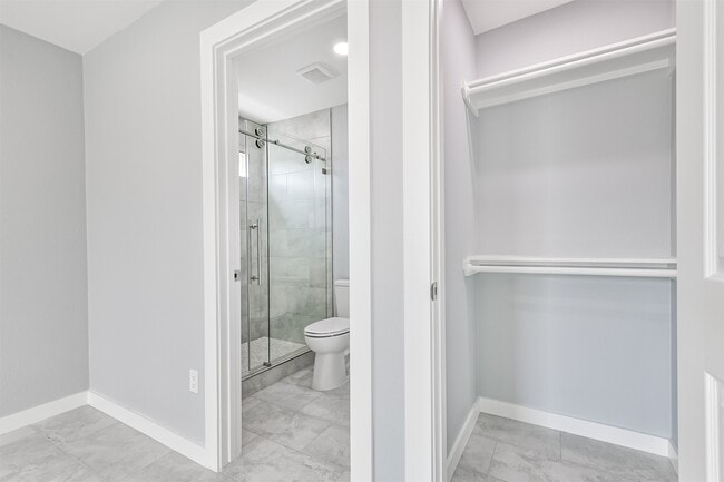 Building Photo - 4323 Ave N Ursuline St