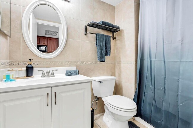 Building Photo - 19201 Collins Ave