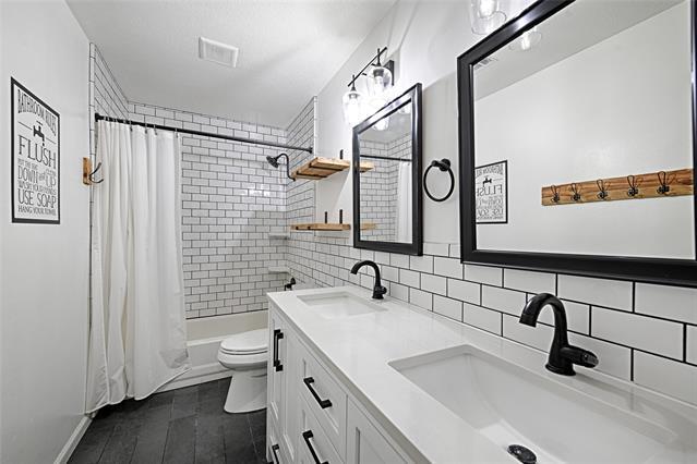 Building Photo - 2400 Sweet Grass Trail