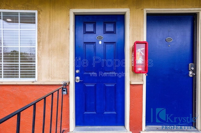 Building Photo - 455 E L St