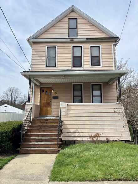 Building Photo - 158 16th St NW