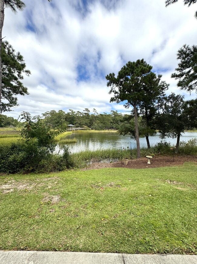 Building Photo - 624 Bonaventure Dr