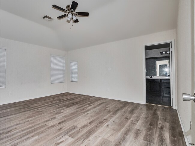 Building Photo - 12215 Zenith Ridge Way
