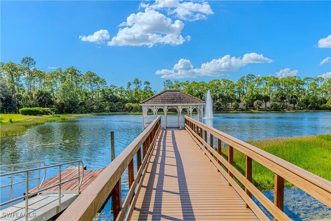 Building Photo - 1761 Tarpon Bay Dr S