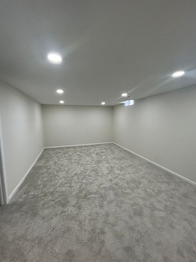 Building Photo - 1208 N Brunswick Ln