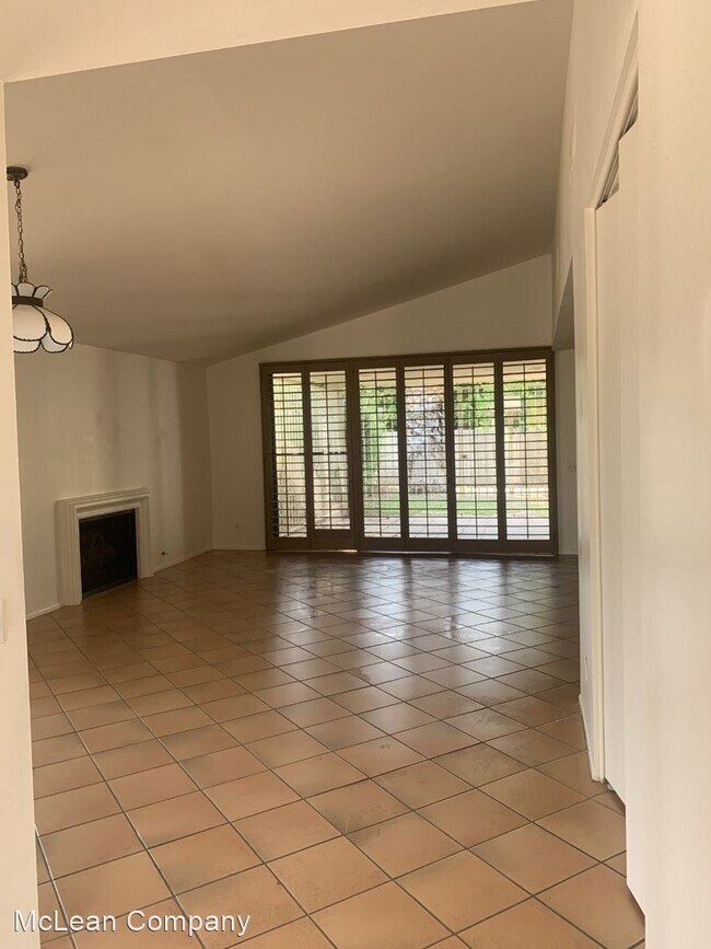 Building Photo - 2 br, 2 bath House - 2099 Caliente Drive