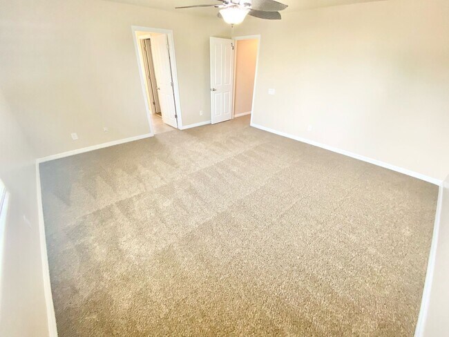 Building Photo - WONDERFUL HENDERSON HOME 3 BEDROOM / 2.5 BATH TWO STORY HOME WITH 2 CAR GARAGE
