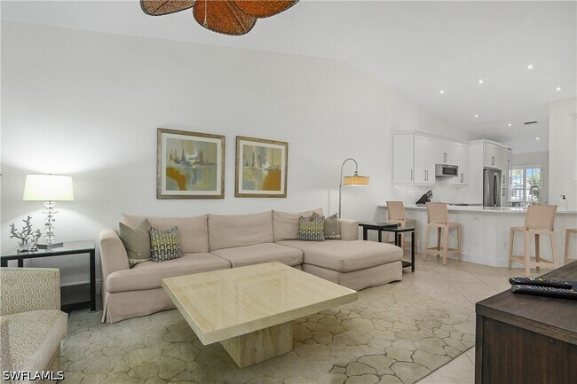 Building Photo - 853 Tanbark Dr