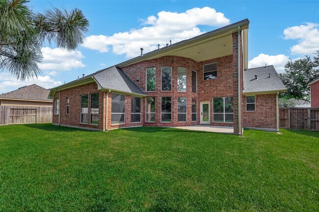 Building Photo - 8110 Clearwater Crossing