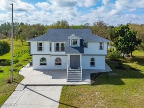 Building Photo - 220 39th Ave NW