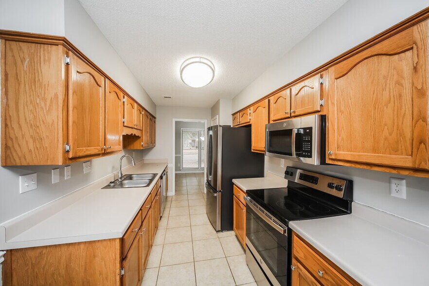 Building Photo - 7924 Tankard Dr