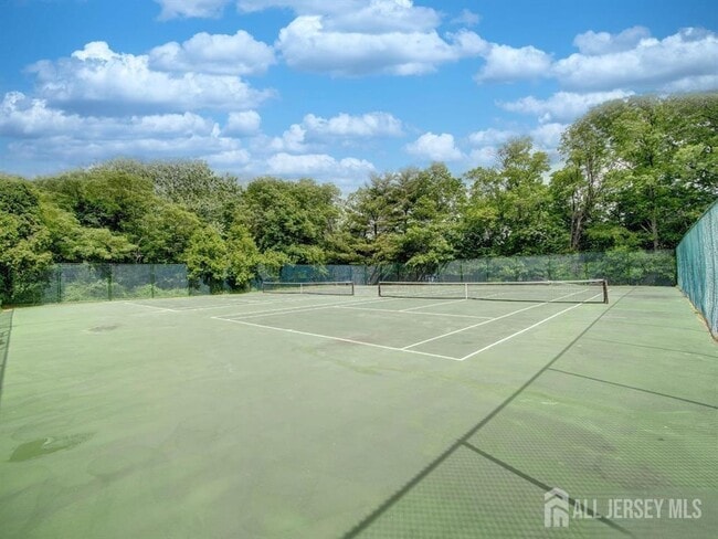 Building Photo - 1307 cricket Ln