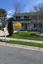 Building Photo - 15 Cedarbrook Ln