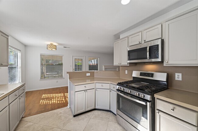 Building Photo - 17106 Pecan Acres Dr