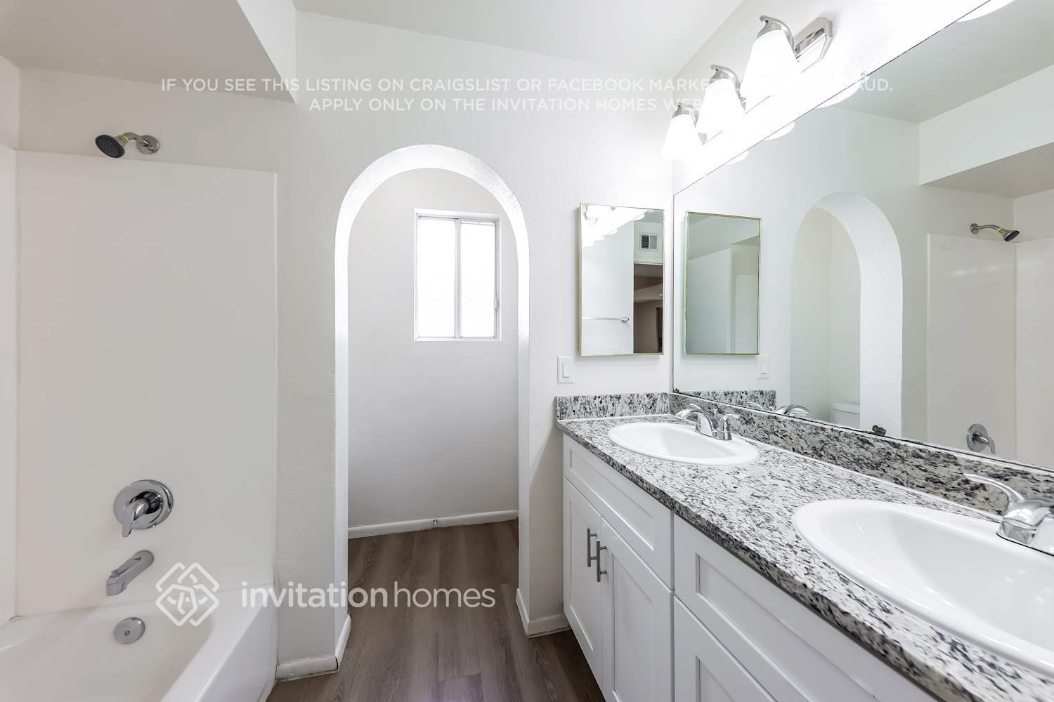 Building Photo - 2210 W Utopia Rd