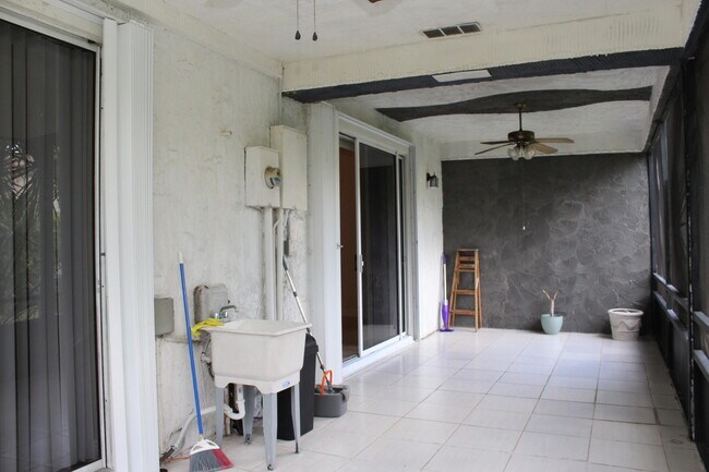 Building Photo - 7705 Forest Green Ln