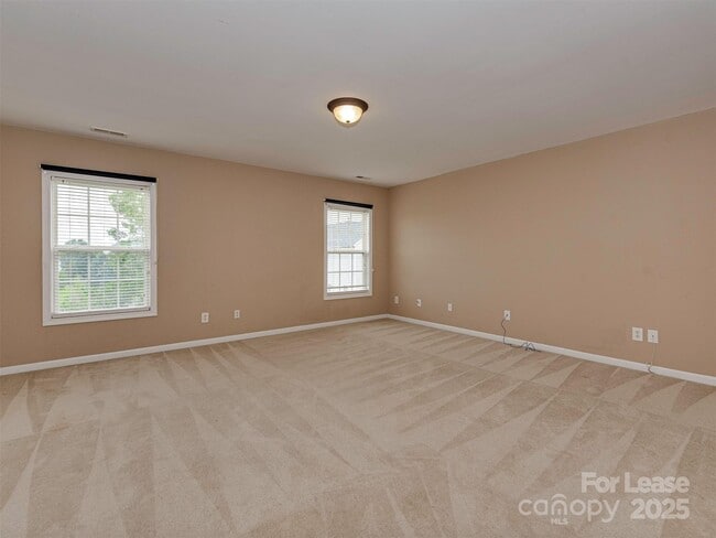 Building Photo - 5607 Fulton Ridge Dr