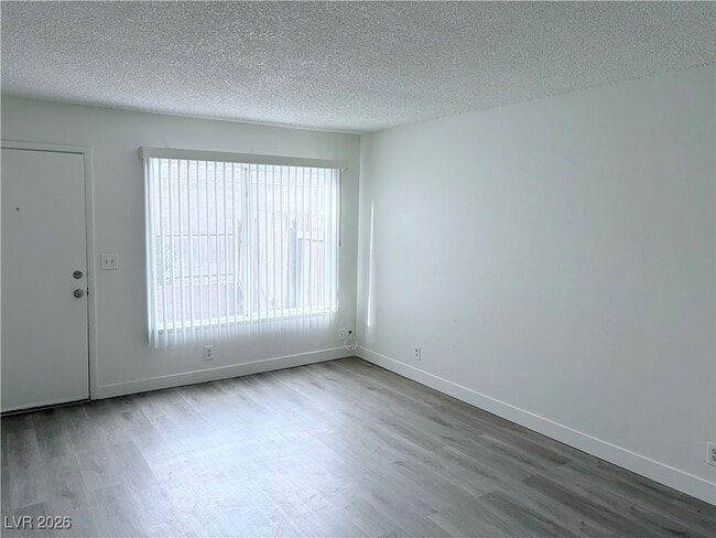 Building Photo - 4350 Caliente St