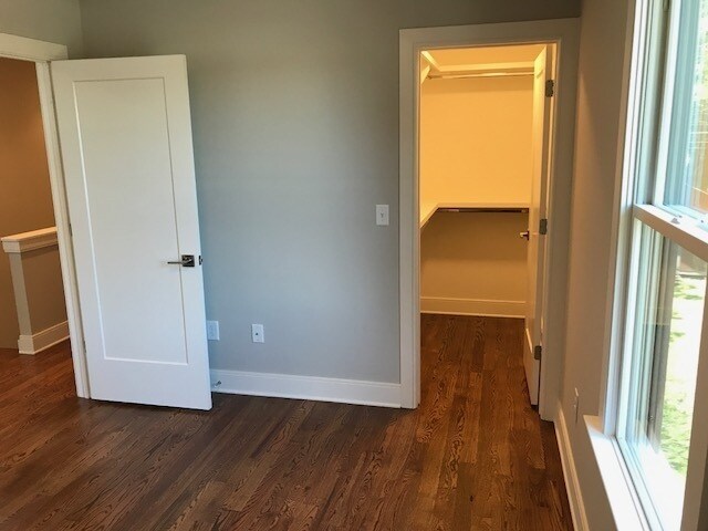 Building Photo - Coming Soon! Great modern rental in The Nations!