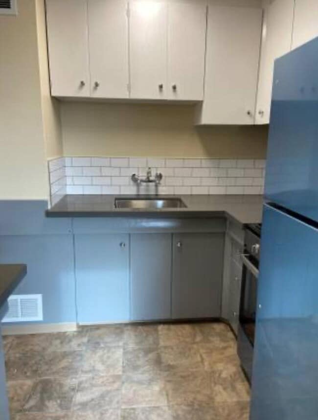Building Photo - 2 bedroom in Seattle WA 98103