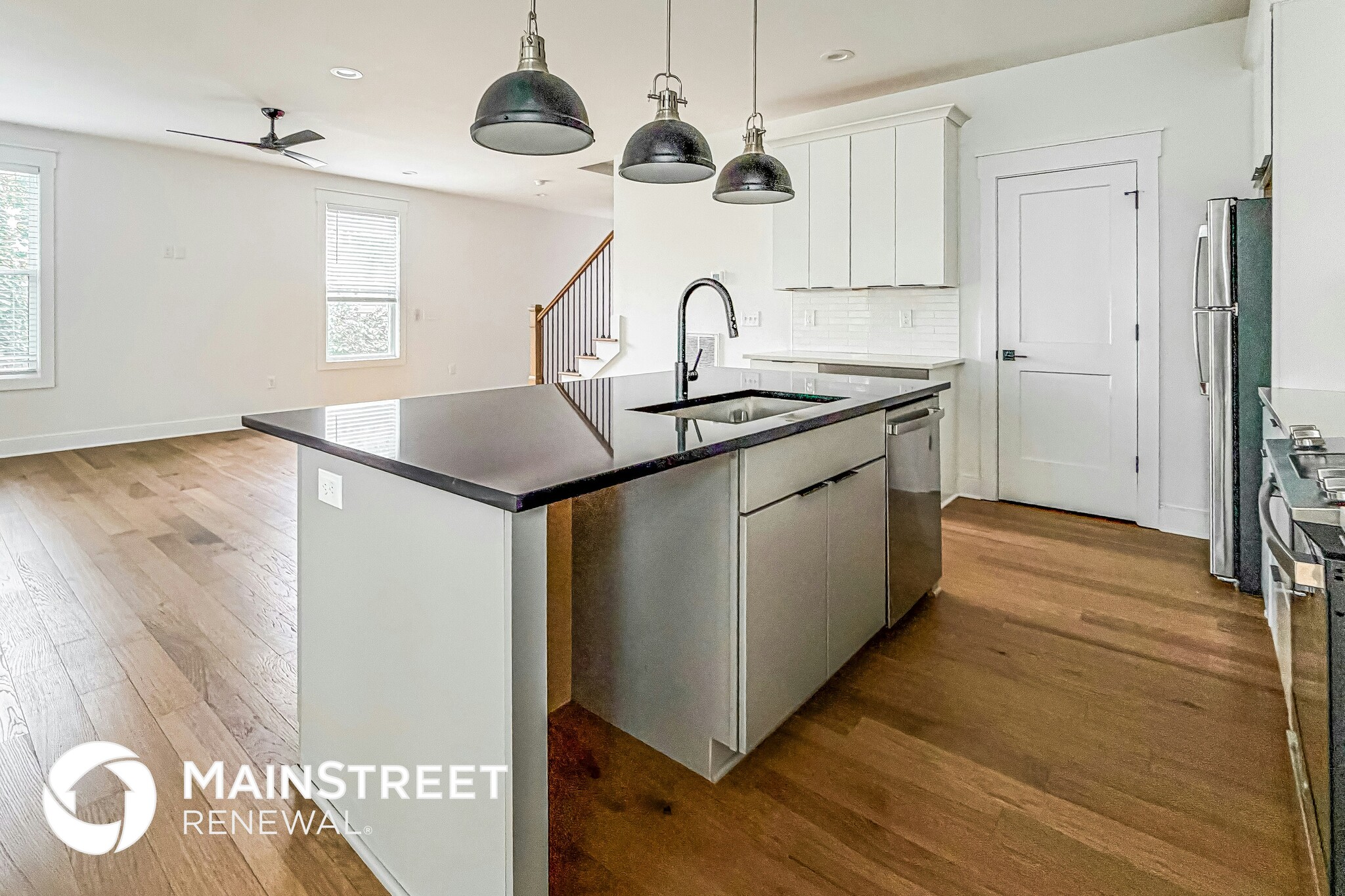 Building Photo - 1811 Seminary St