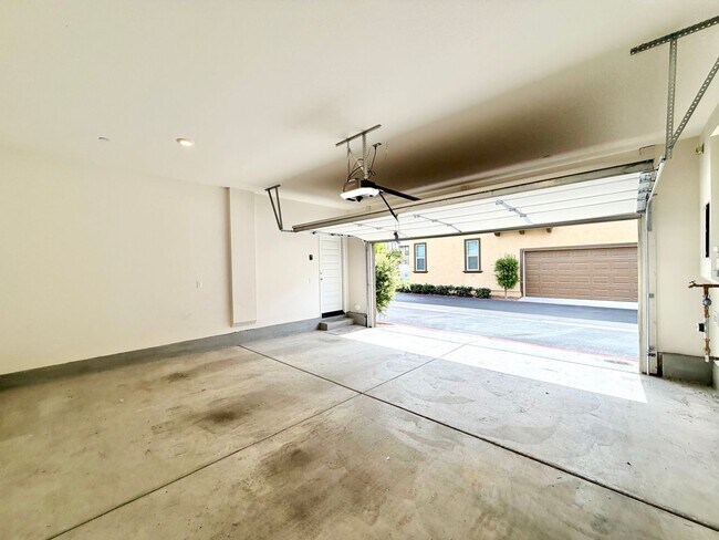 Building Photo - 3 bedroom Solar Home in Heirloom Farms for LEASE!