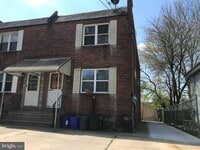 Building Photo - 212 Robbins St