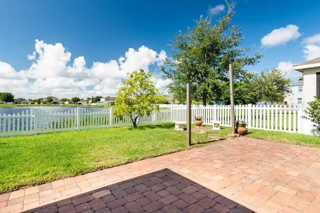 Building Photo - 2522 Hunley Loop
