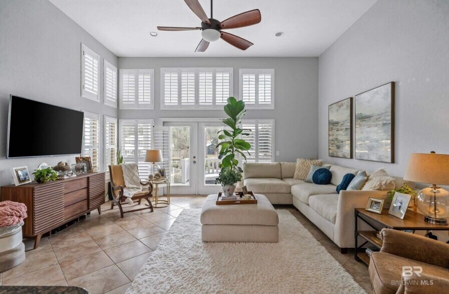 Building Photo - 26060 Marina Rd