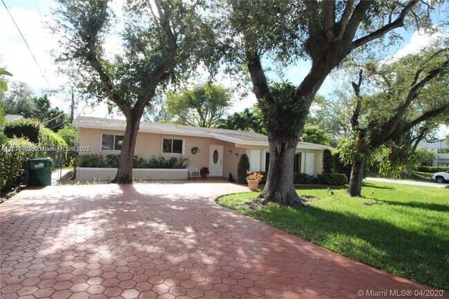 Primary Photo - 9160 SW 73rd St