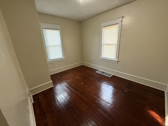 Building Photo - 2445 43rd St