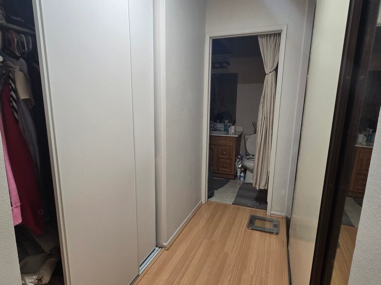 Building Photo - 5488 Dobbs St