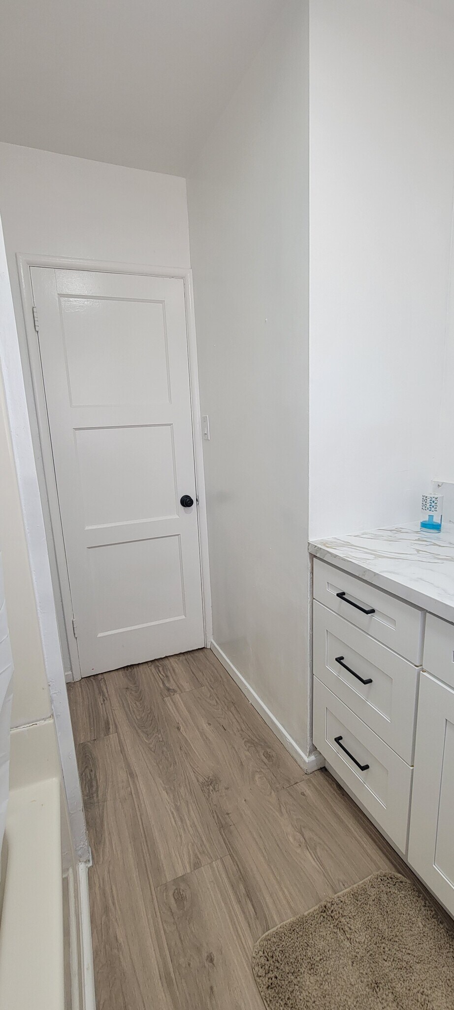 Building Photo - 16911 Glenetta Way