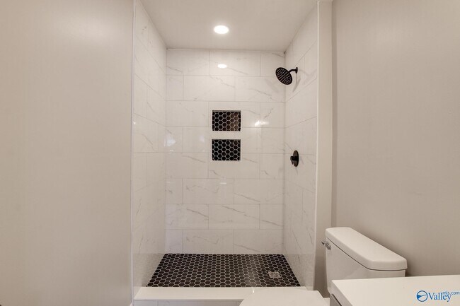 Building Photo - 629 Dawson Terrace NW