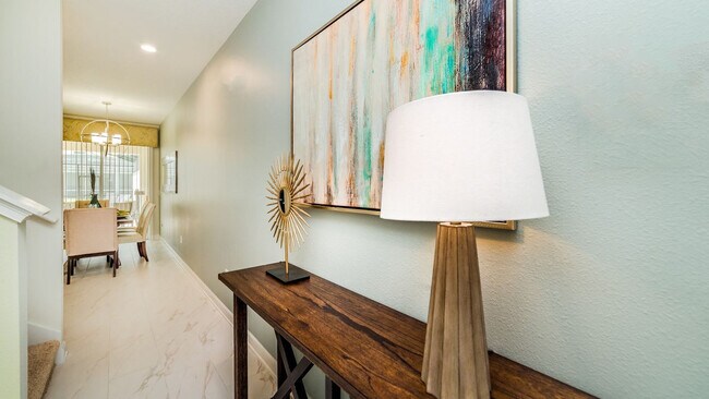 Building Photo - 9041 Dogleg Dr