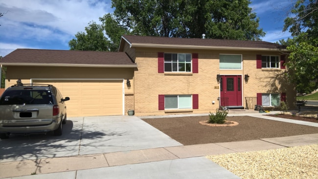 Building Photo - 803 Potter Dr