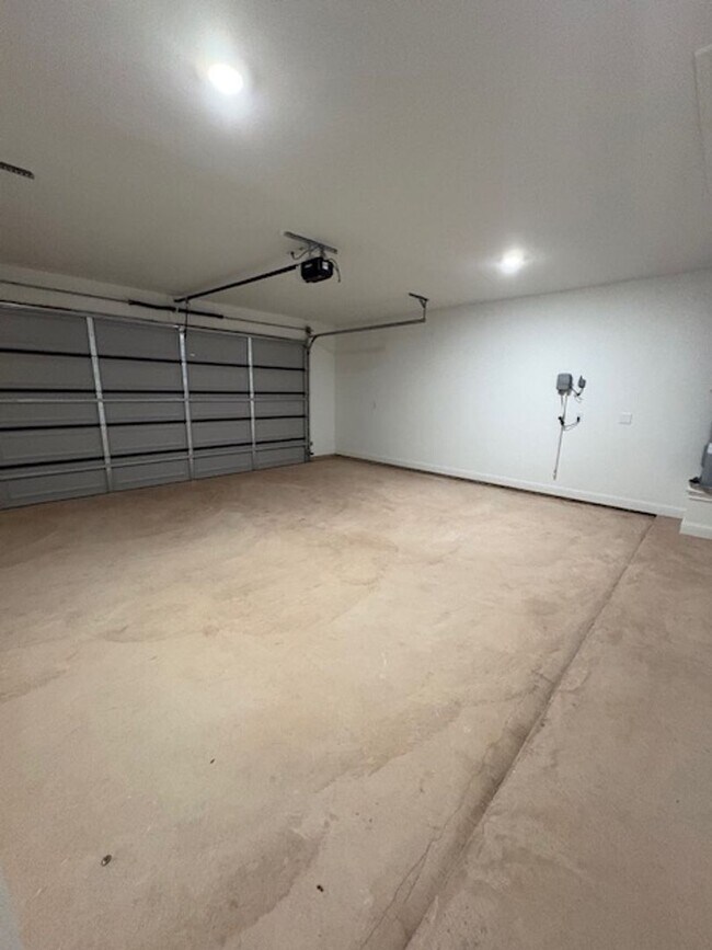 Building Photo - 376 Kristie Path