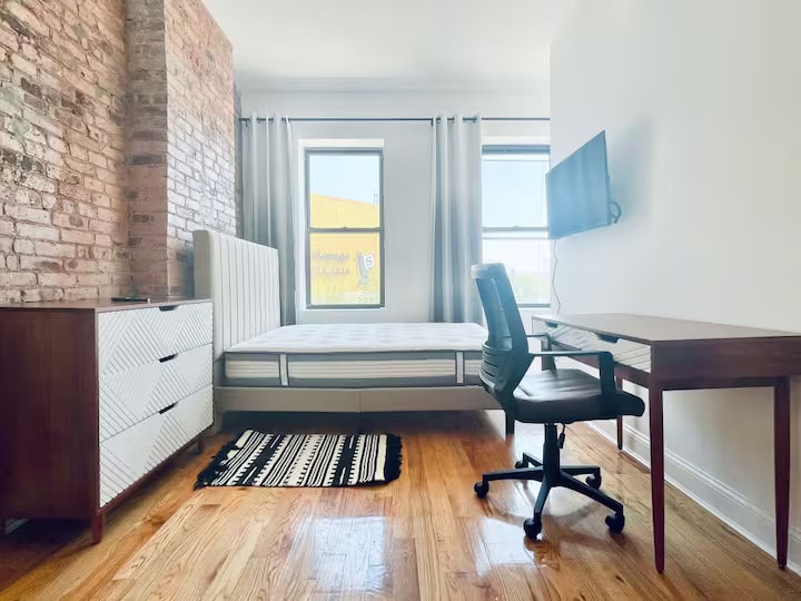 Building Photo - Central AC, washer/dryer, Exposed Brick Room #214
