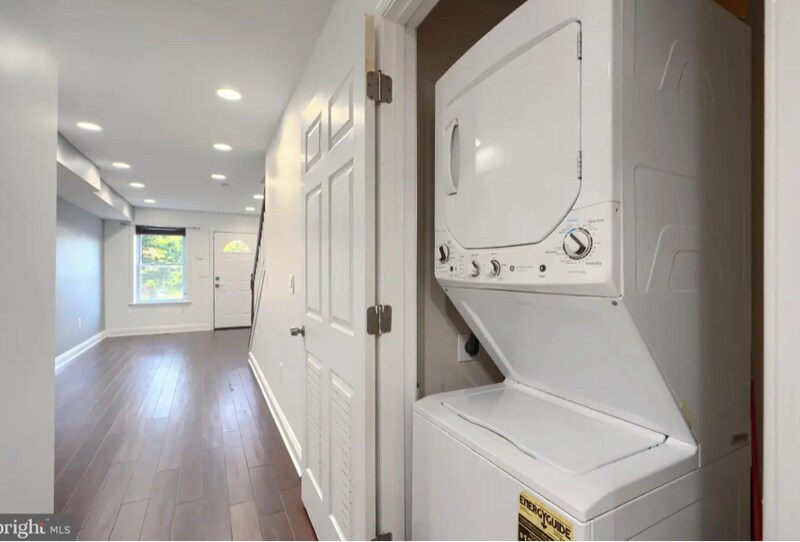 Building Photo - 930 Washington Blvd