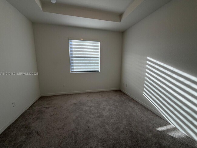 Building Photo - 286 SW 159th Dr