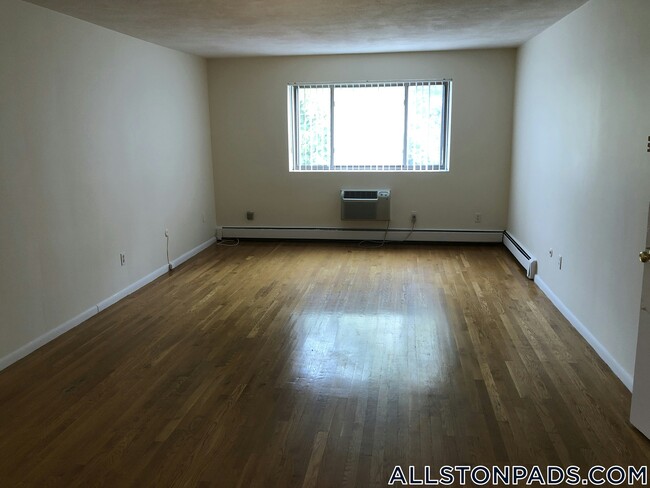 Building Photo - 26 Allston St