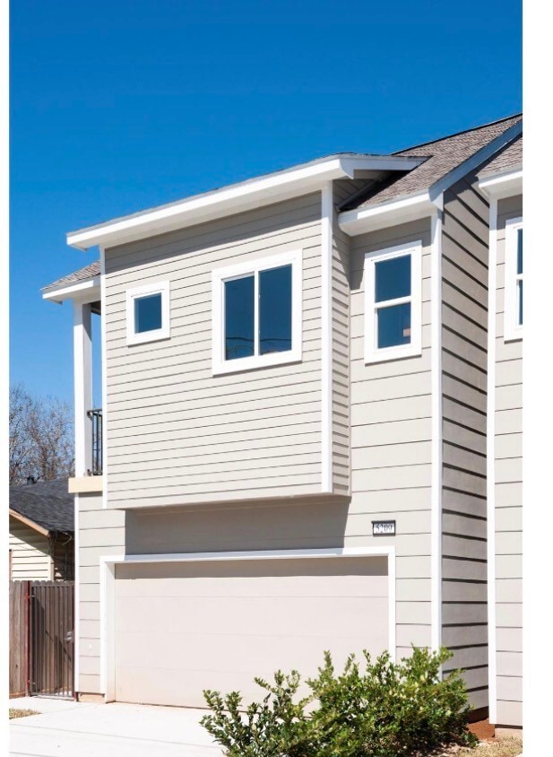 Building Photo - 5209 Nichols St