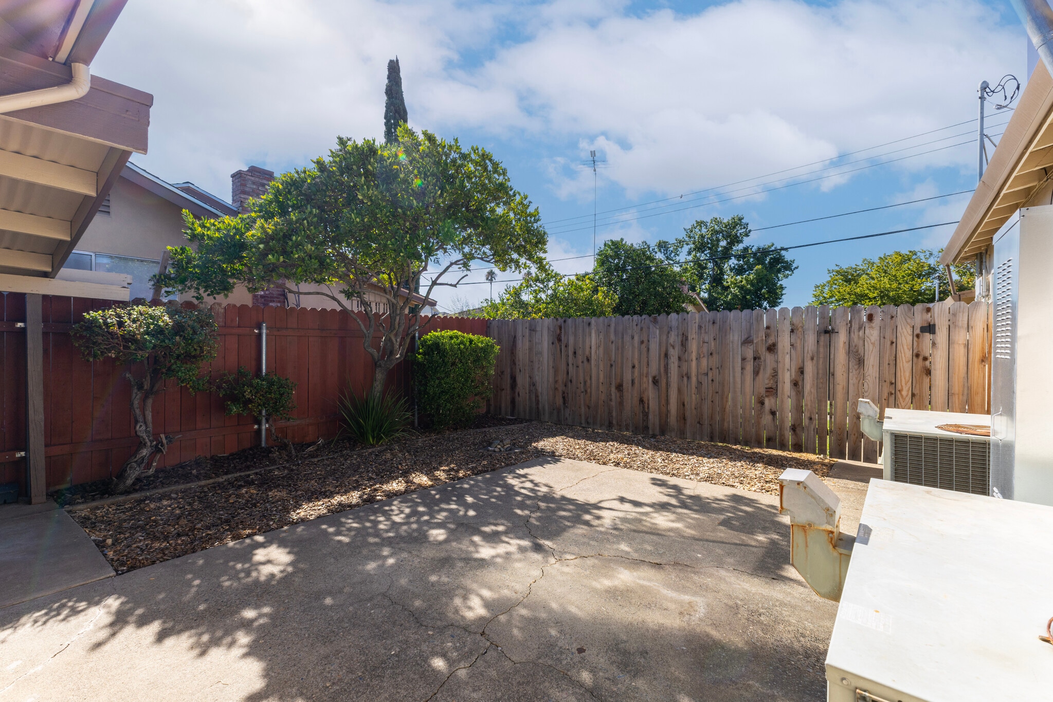 Building Photo - 6900 McQuillan Cir