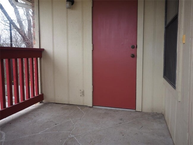 Building Photo - 11300 Nicole Cove