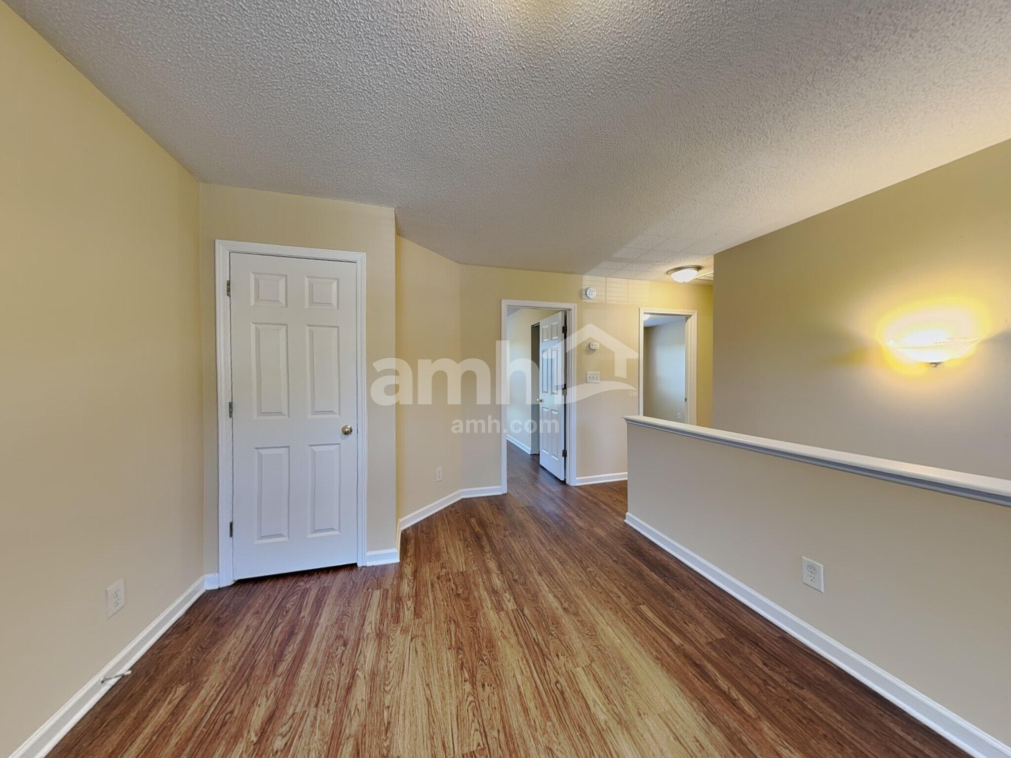 Building Photo - 1208 Scarlett Dr