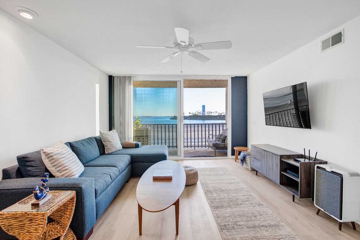 Building Photo - 1140 E Ocean Blvd