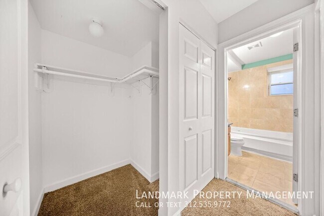 Building Photo - 509 E 44th St